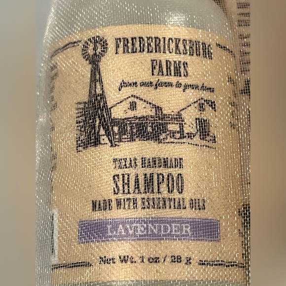 Fredericksburg Farms Lavender Travel Set (Shampoo, Conditioner, Lotion and Soap) - Picture 2 of 5